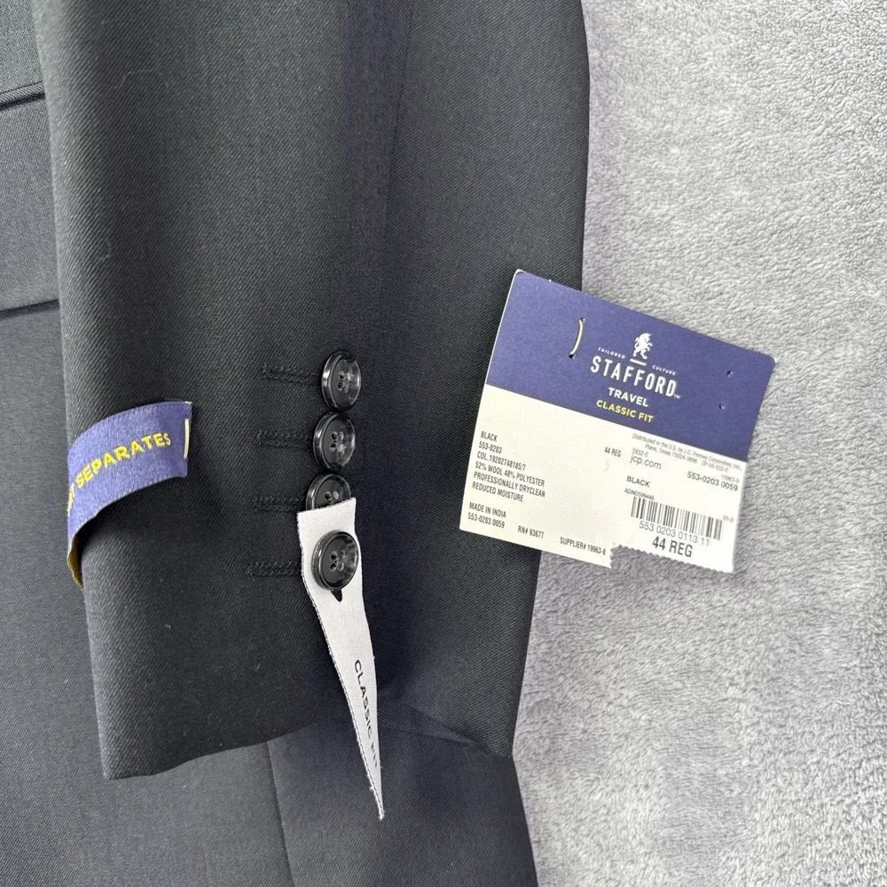 Stafford Men's Classic Fit 2-Button Black Travel Suit Jacket Size 44 Reg NEW